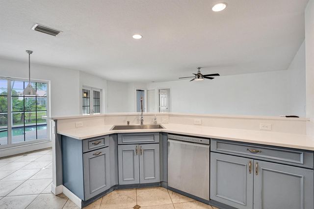 9352 Cascade Court, Boynton Beach, FL 33437