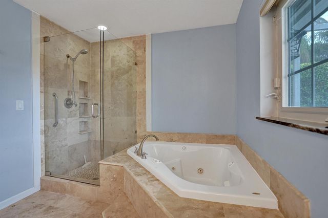 9352 Cascade Court, Boynton Beach, FL 33437