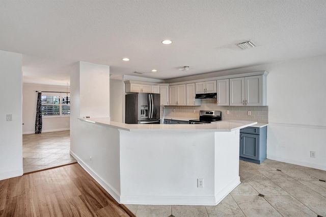 9352 Cascade Court, Boynton Beach, FL 33437