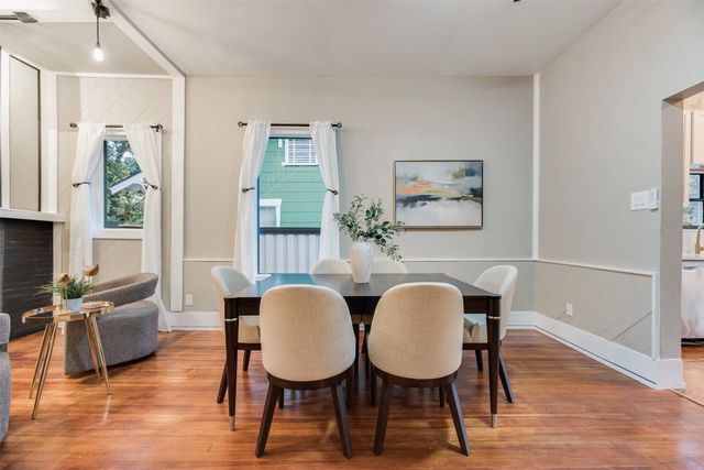 924 N Winnetka Avenue, Dallas, TX 75208