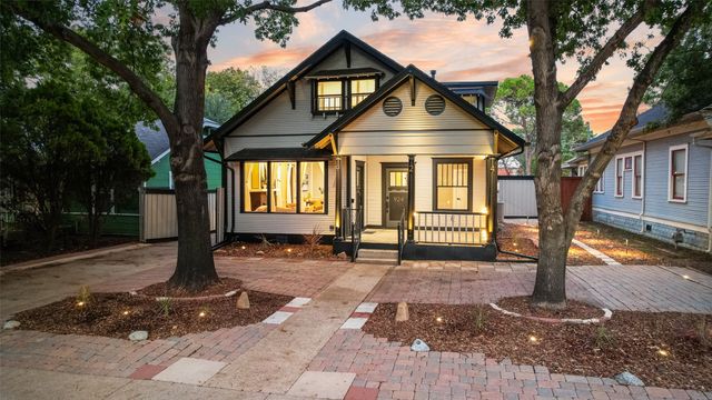 924 N Winnetka Avenue, Dallas, TX 75208