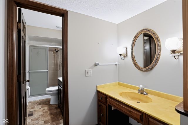 8831 Beckford Drive, Indianapolis, IN 46234