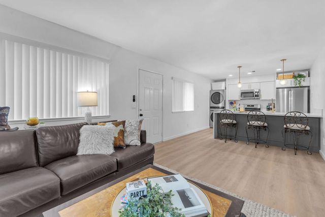 72682 Thrush Road 1, Palm Desert, CA 92260