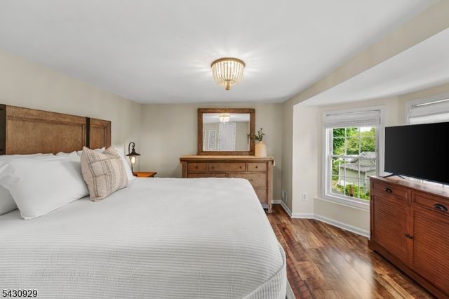 323 Church Street, Middletown Twp., NJ 07718