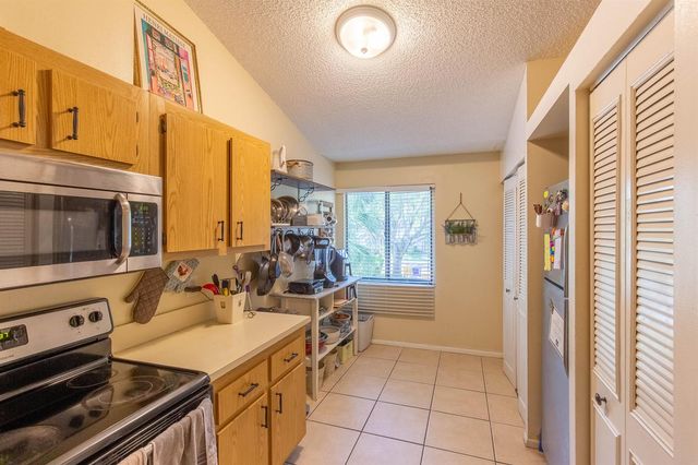 508 Harbour Pointe Way, Greenacres, FL 33413