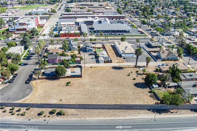 100 N 2nd, Colton, CA 92324