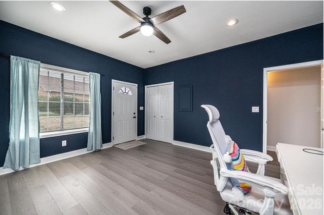 1360 Sweetbriar Lane, Hickory, NC 28602