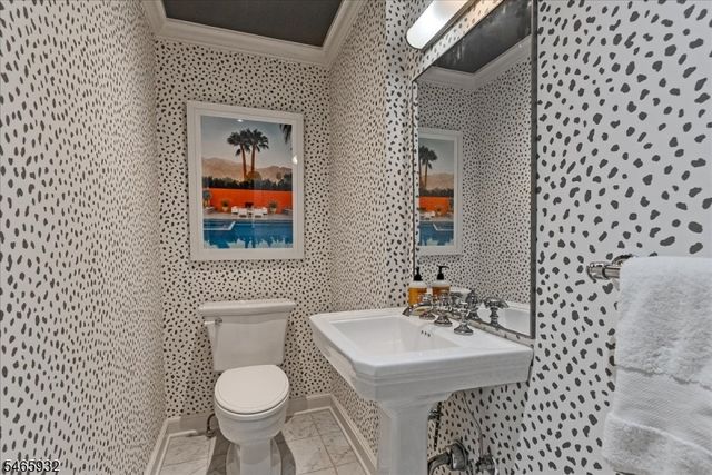 45 West Rd, Millburn Twp., NJ 07078