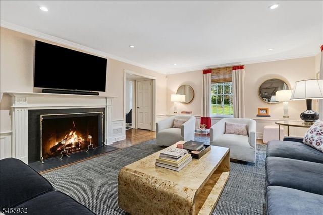45 West Rd, Millburn Twp., NJ 07078