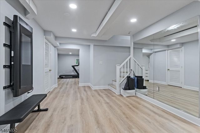 45 West Rd, Millburn Twp., NJ 07078