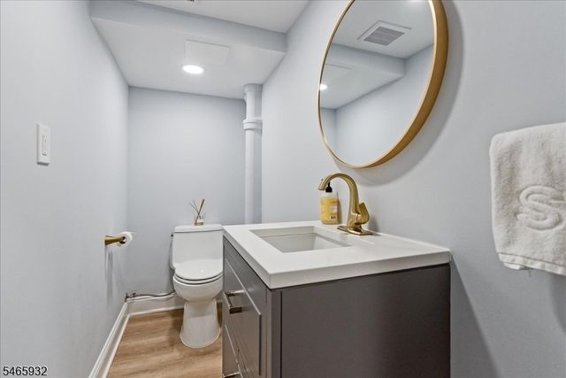 45 West Rd, Millburn Twp., NJ 07078