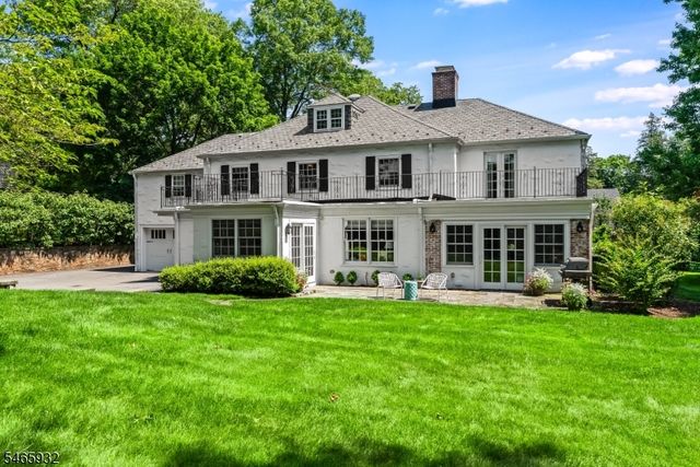 45 West Rd, Millburn Twp., NJ 07078