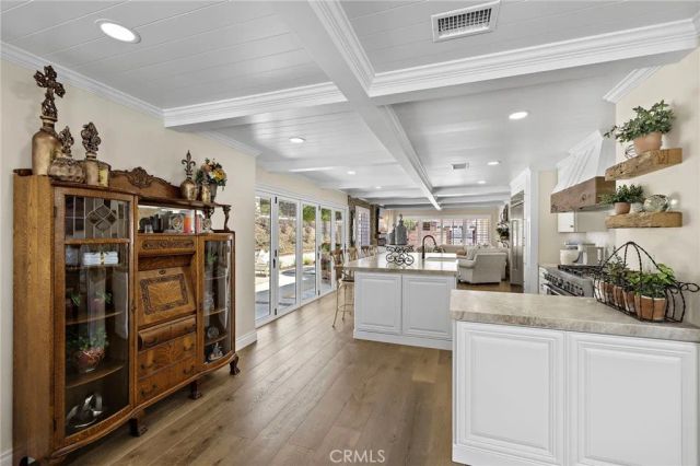 5603 E Crest De Ville, Orange, CA 92867