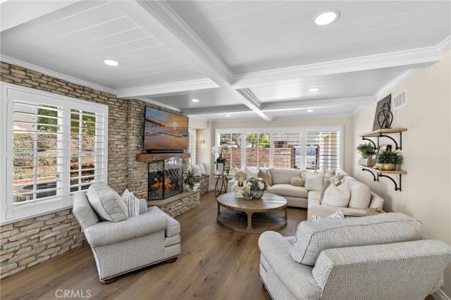 5603 E Crest De Ville, Orange, CA 92867