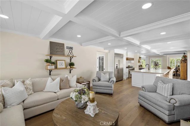 5603 E Crest De Ville, Orange, CA 92867