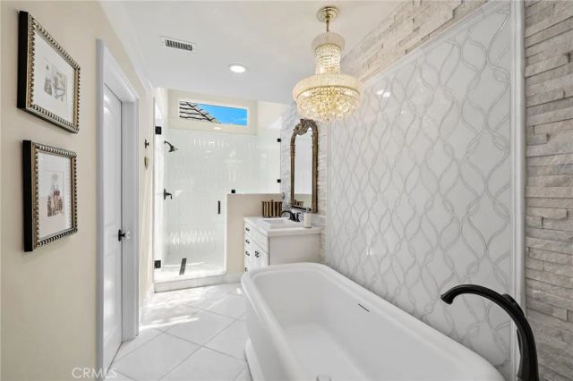 5603 E Crest De Ville, Orange, CA 92867