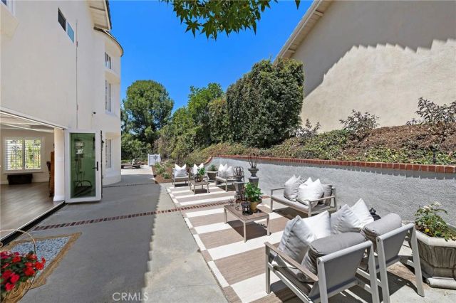 5603 E Crest De Ville, Orange, CA 92867