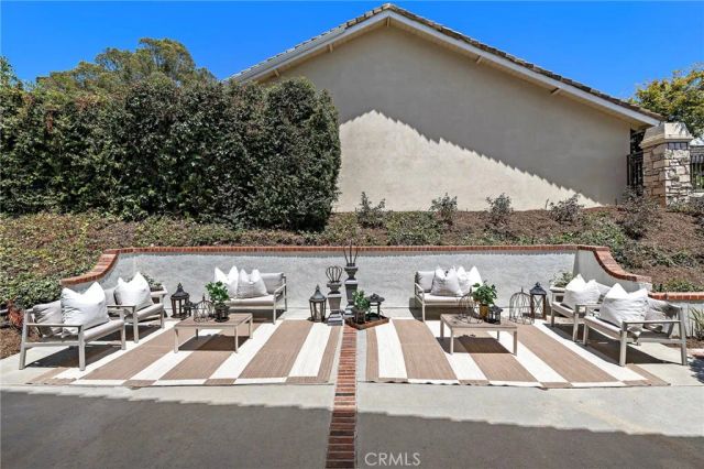 5603 E Crest De Ville, Orange, CA 92867