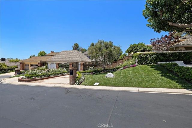 5603 E Crest De Ville, Orange, CA 92867