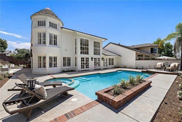 5603 E Crest De Ville, Orange, CA 92867