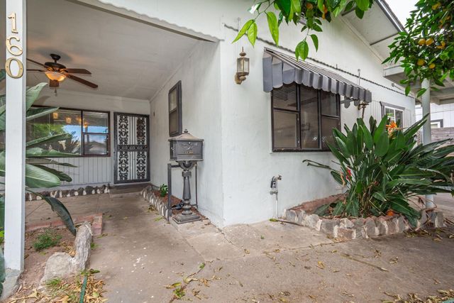 160 Arcade Blvd, Sacramento, CA 95815