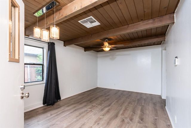 160 Arcade Blvd, Sacramento, CA 95815