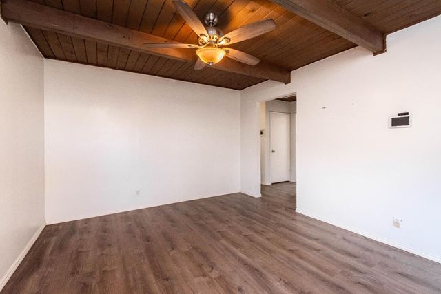 160 Arcade Blvd, Sacramento, CA 95815