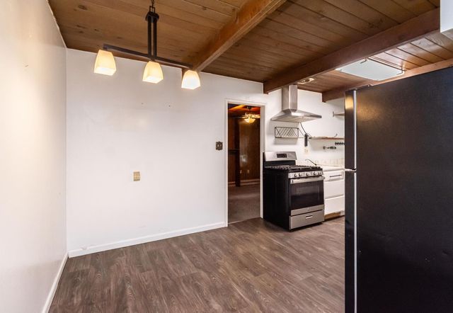 160 Arcade Blvd, Sacramento, CA 95815