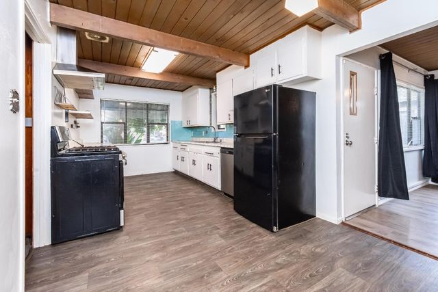 160 Arcade Blvd, Sacramento, CA 95815