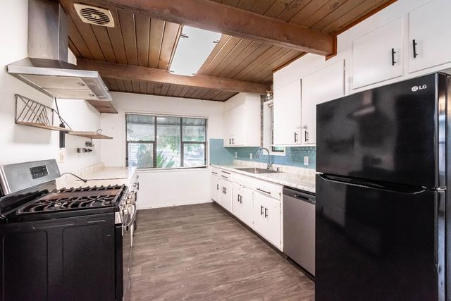 160 Arcade Blvd, Sacramento, CA 95815