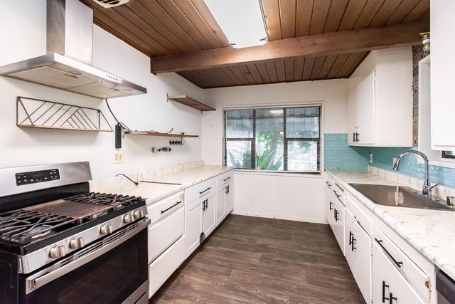 160 Arcade Blvd, Sacramento, CA 95815