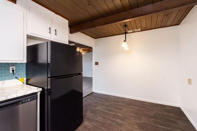 160 Arcade Blvd, Sacramento, CA 95815