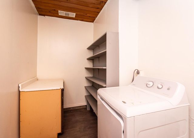 160 Arcade Blvd, Sacramento, CA 95815