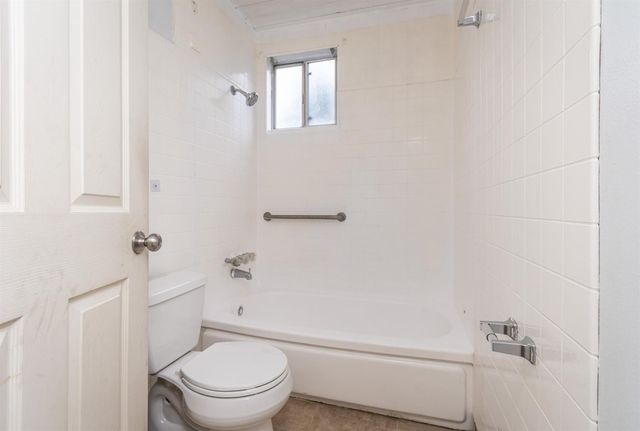 160 Arcade Blvd, Sacramento, CA 95815