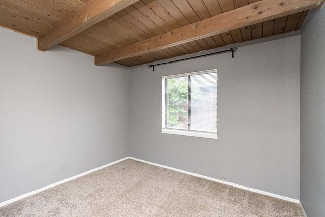 160 Arcade Blvd, Sacramento, CA 95815