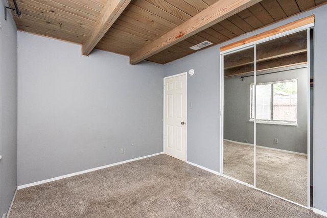 160 Arcade Blvd, Sacramento, CA 95815