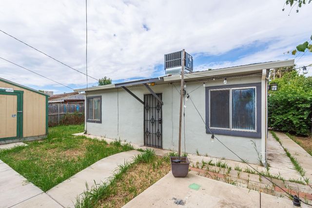 160 Arcade Blvd, Sacramento, CA 95815