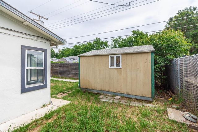 160 Arcade Blvd, Sacramento, CA 95815