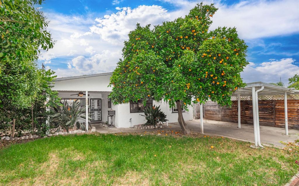 160 Arcade Blvd, Sacramento, CA 95815