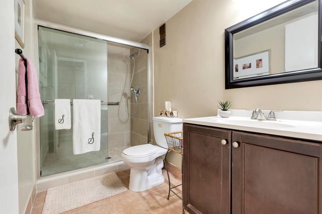 9440 Live Oak Place 402, Davie, FL 33324