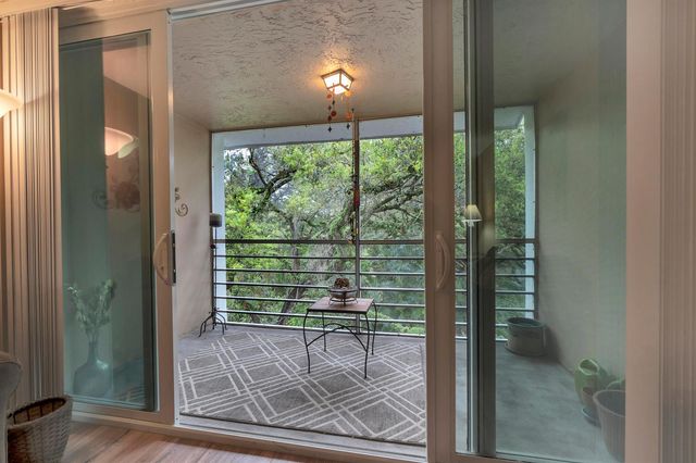 9440 Live Oak Place 402, Davie, FL 33324