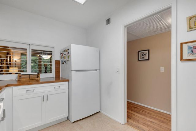 9440 Live Oak Place 402, Davie, FL 33324