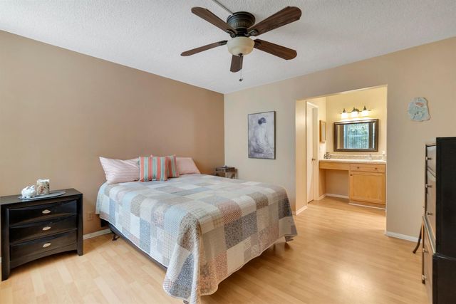 9440 Live Oak Place 402, Davie, FL 33324