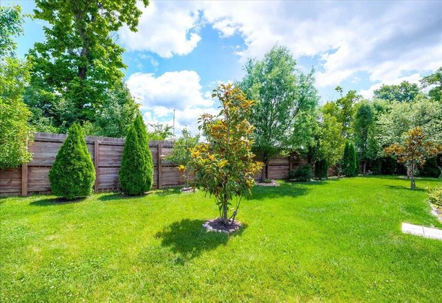 1147 Grimball Trace, Lexington, KY 40509
