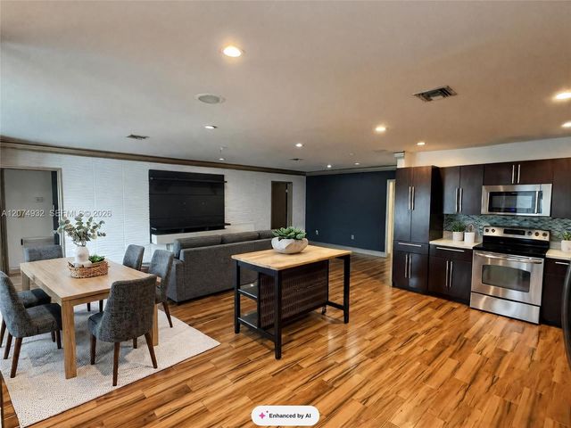 56 NW 39th Street 56, Miami, FL 33127