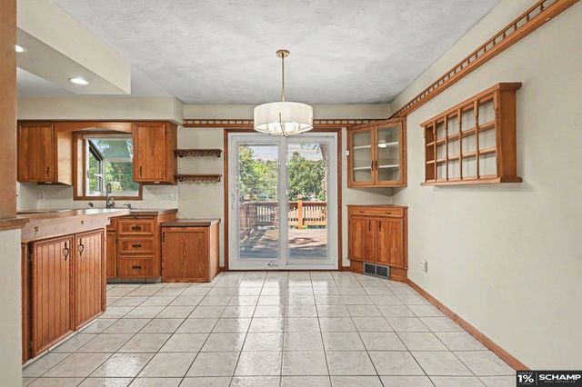 2314 S 46 Avenue, Omaha, NE 68106