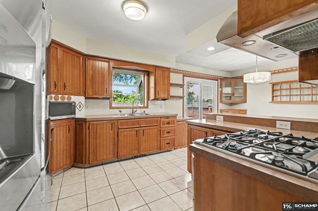 2314 S 46 Avenue, Omaha, NE 68106
