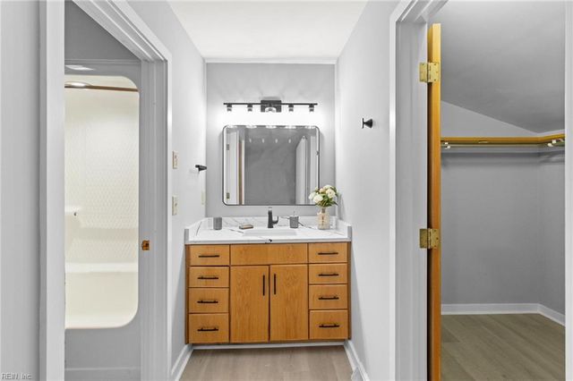 5731 Kings Ridge RD, Gloucester, VA 23061