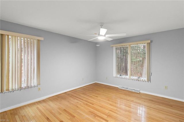 5731 Kings Ridge RD, Gloucester, VA 23061