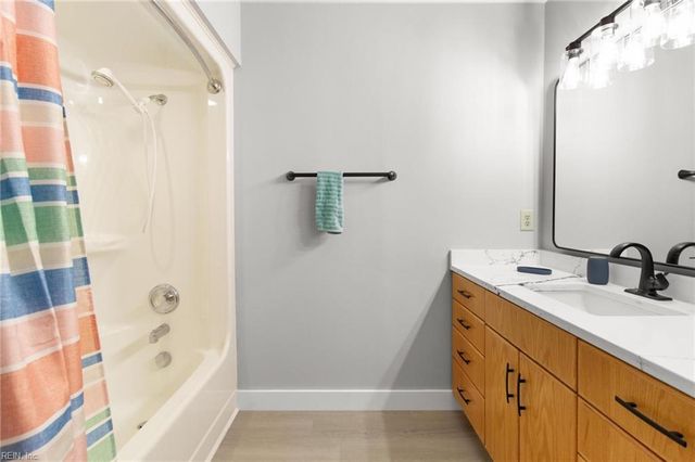 5731 Kings Ridge RD, Gloucester, VA 23061